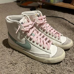 nike blazers mid